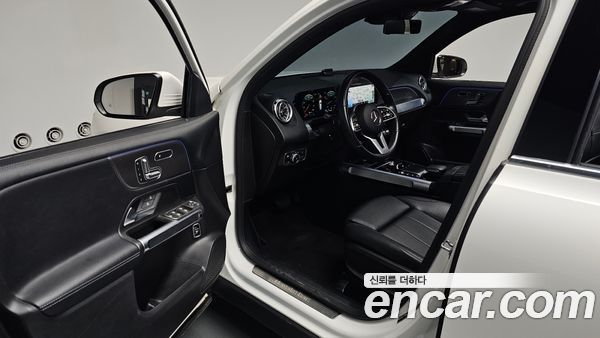 Mercedes-Benz GLB 2021, фото 12