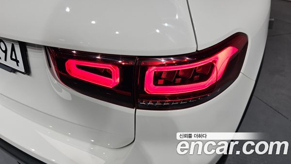 Mercedes-Benz GLB 2021, фото 8