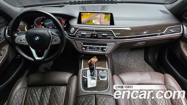 BMW 7 Series 2021, фото 10