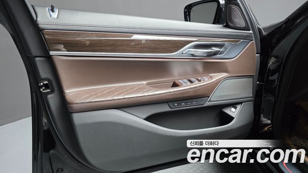BMW 7 Series 2021, фото 14