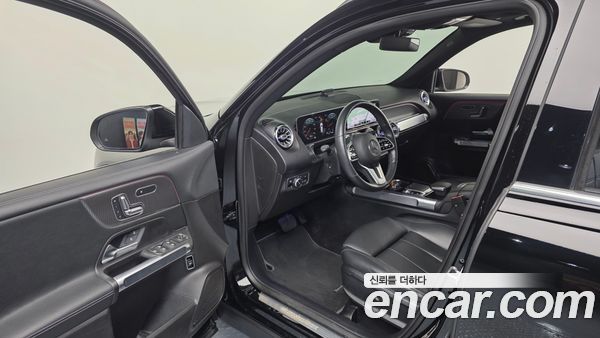 Mercedes-Benz GLB 2020, фото 10
