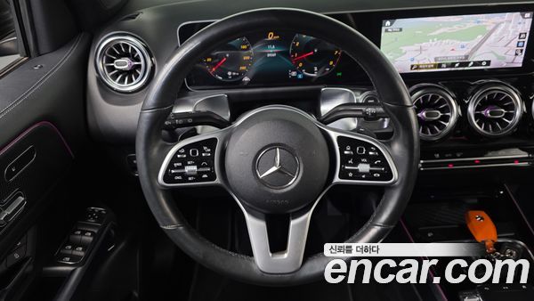 Mercedes-Benz GLB 2020, фото 14