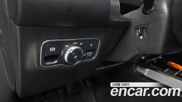 Mercedes-Benz GLB 2020, фото 20