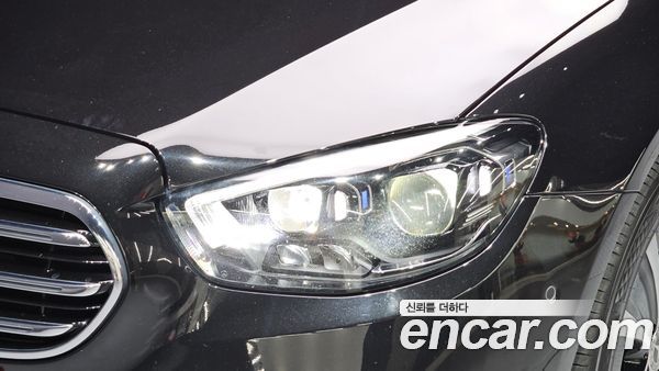Mercedes-Benz E-Class 2021, фото 8