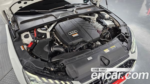 Audi A4 2022, фото 8