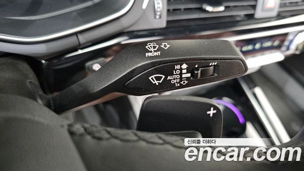 Audi A4 2022, фото 16
