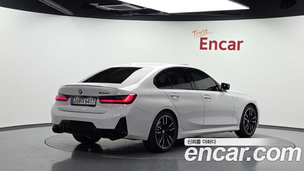 BMW 3 Series 2025, фото 2