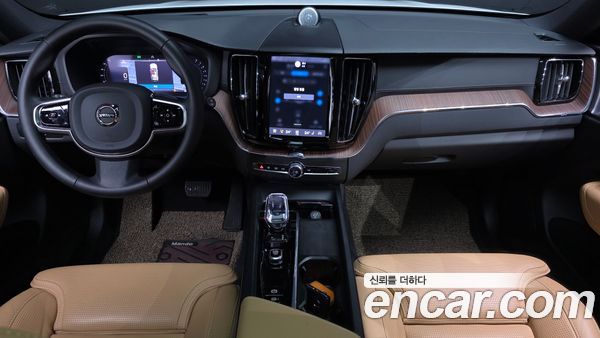 Volvo XC60 2024, фото 9