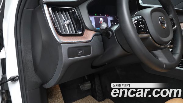 Volvo XC60 2024, фото 28