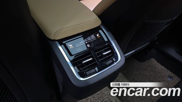 Volvo XC60 2024, фото 31