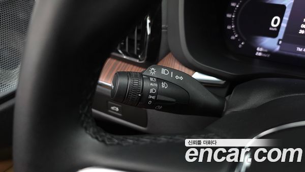Volvo XC60 2024, фото 34