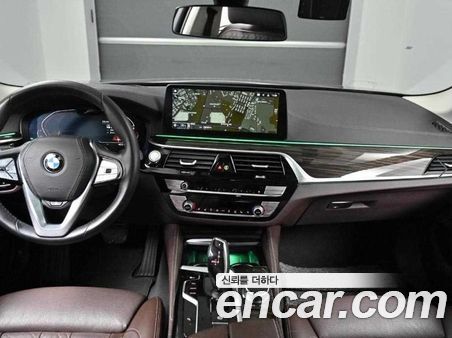 BMW 5 Series 2023, фото 6