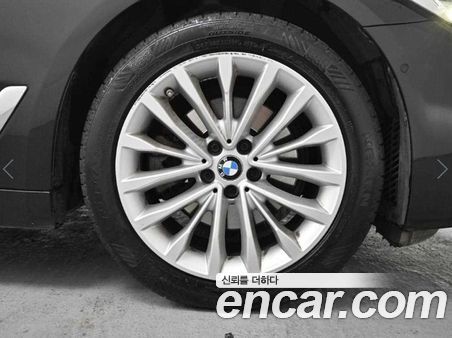 BMW 5 Series 2023, фото 7