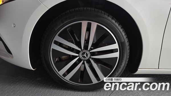 Mercedes-Benz A-Class 2021, фото 4