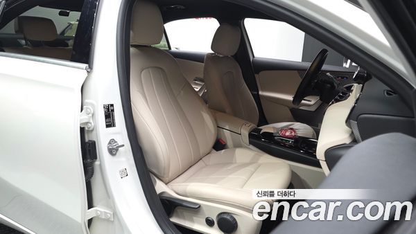 Mercedes-Benz A-Class 2021, фото 15