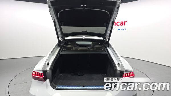 Audi A7 2022, фото 32
