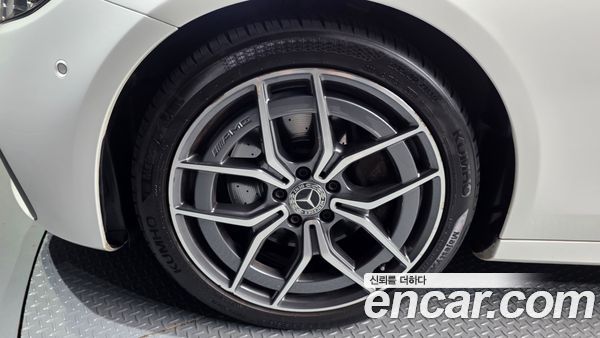 Mercedes-Benz E-Class 2021, фото 5