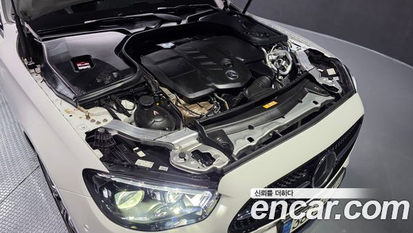 Mercedes-Benz E-Class 2021, фото 6