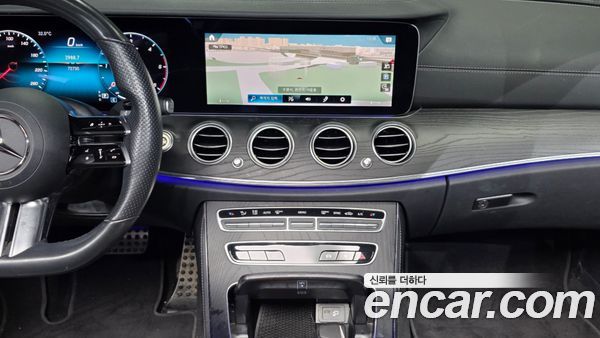 Mercedes-Benz E-Class 2021, фото 20