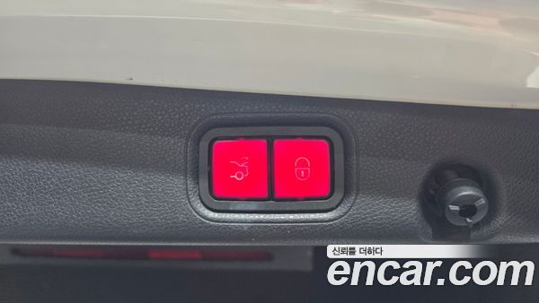 Mercedes-Benz E-Class 2021, фото 35