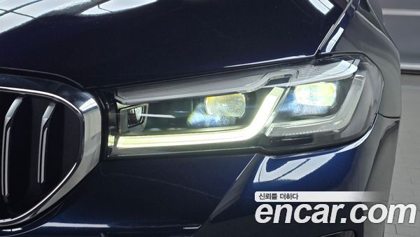 BMW 5 Series 2023, фото 7