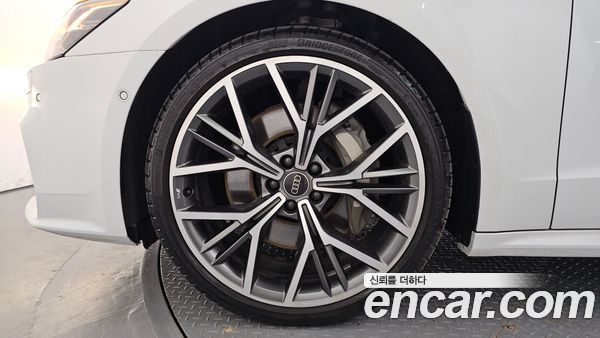 Audi A7 2025, фото 5