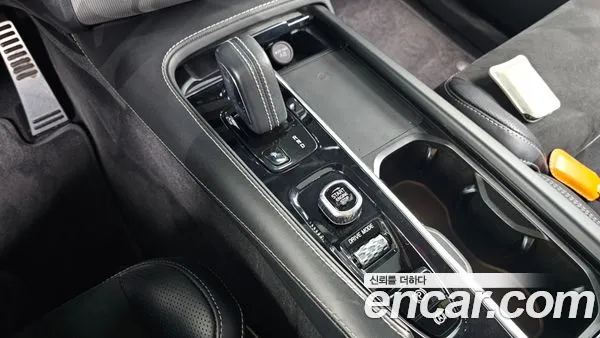 Volvo XC90 2021, фото 12