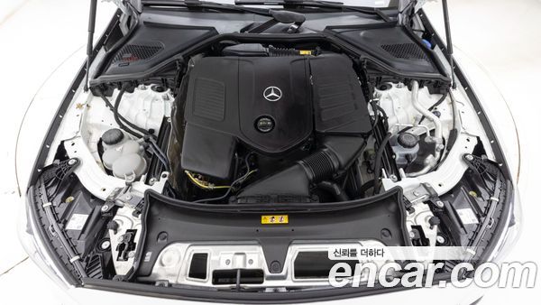 Mercedes-Benz E-Class 2025, фото 6