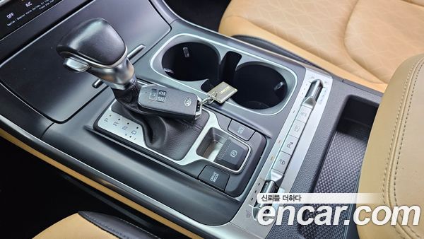 Kia Carnival 2021, фото 9