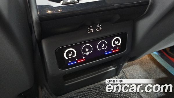 BMW 5 Series 2024, фото 18