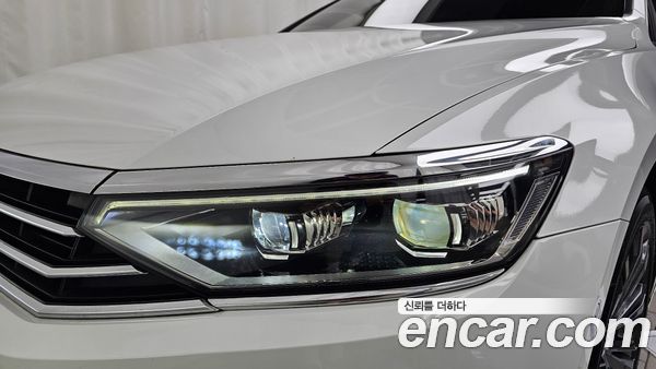 Volkswagen Passat 2021, фото 8
