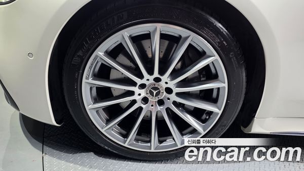 Mercedes-Benz S-Class 2022, фото 4