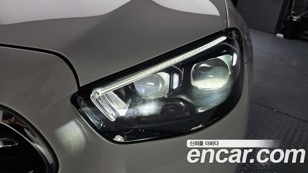 Mercedes-Benz E-Class 2023, фото 7