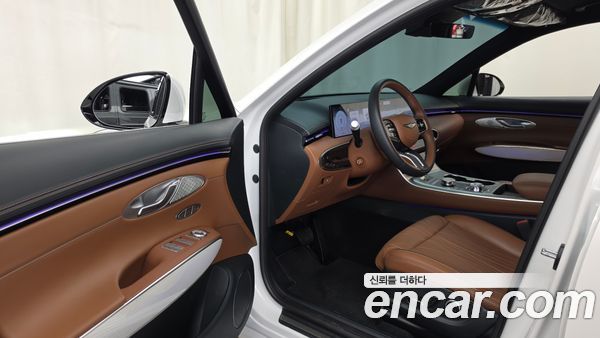 Genesis GV70 2025, фото 13