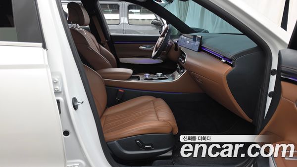 Genesis GV70 2025, фото 17
