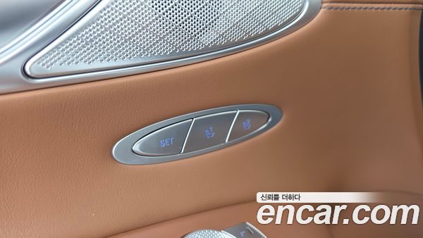 Genesis GV70 2025, фото 29