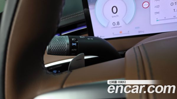 Genesis GV70 2025, фото 30