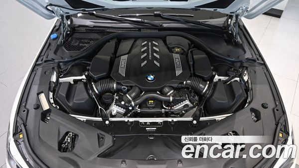 BMW 8 Series 2023, фото 6