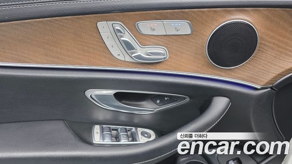 Mercedes-Benz E-Class 2021, фото 20