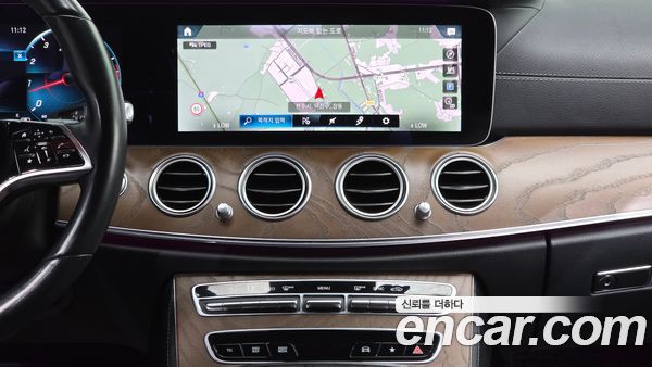 Mercedes-Benz E-Class 2021, фото 26