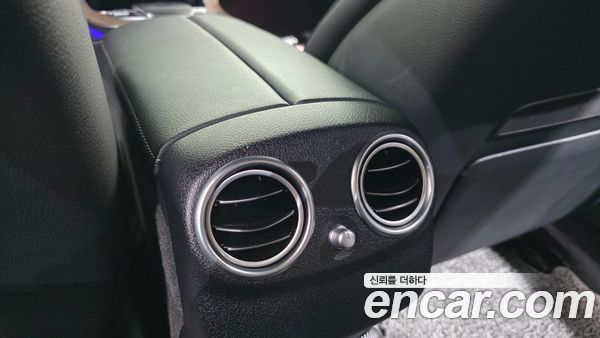 Mercedes-Benz E-Class 2021, фото 31
