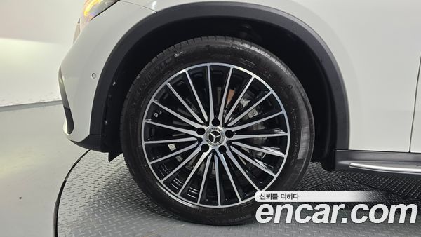 Mercedes-Benz GLC 2025, фото 4