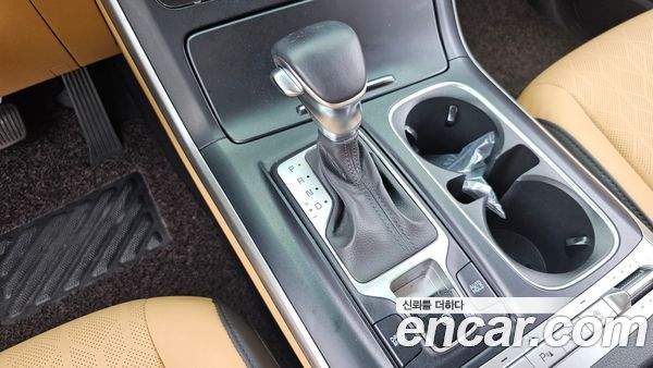 Kia Carnival 2021, фото 9