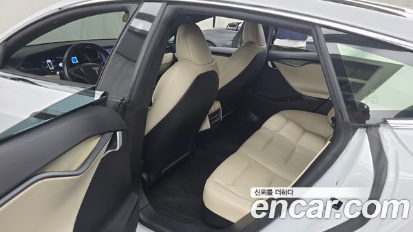Tesla Model S 2020, фото 12