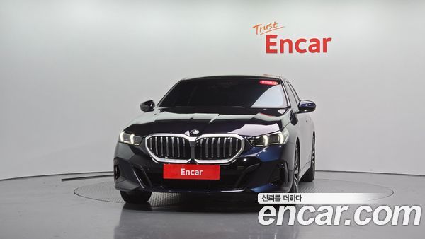 BMW 5 Series 2024, фото 2