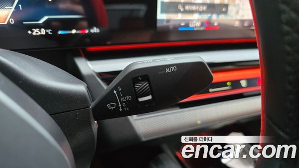 BMW 5 Series 2024, фото 25