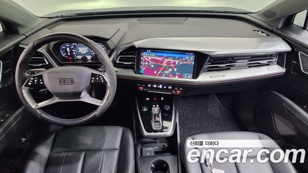 Audi Q4 e-tron 2022, фото 10