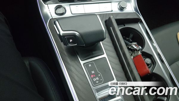 Audi A6 2021, фото 7