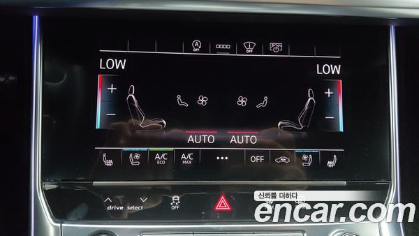 Audi A6 2021, фото 9
