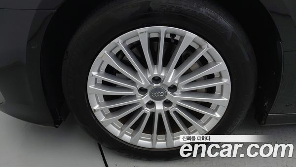 Audi A6 2021, фото 19